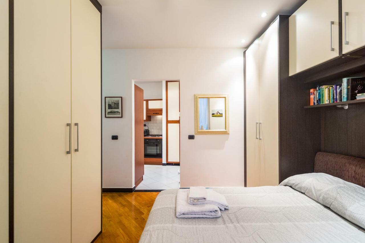 Old Port Apartment 4 Beds Генуя Экстерьер фото