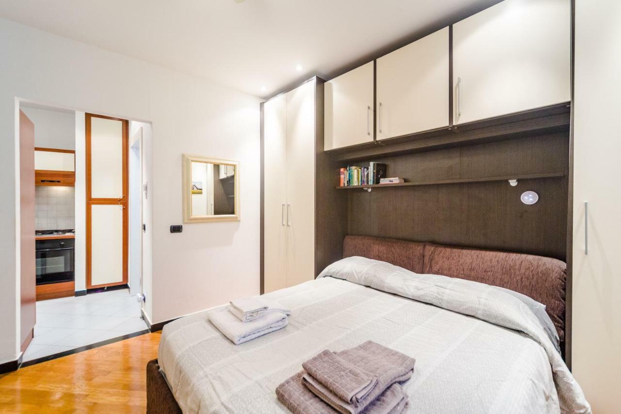 Old Port Apartment 4 Beds Генуя Экстерьер фото